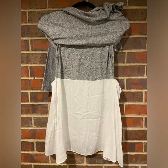 A Pea in the Pod maternity and nursing top - Picture 2 of 3